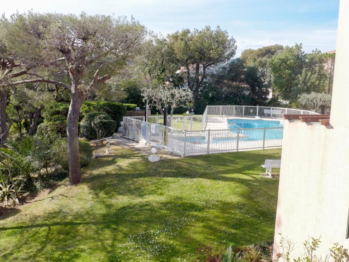 Studio Les Caroubiers-1 By Interhome Saint Aygulf Bagian luar foto